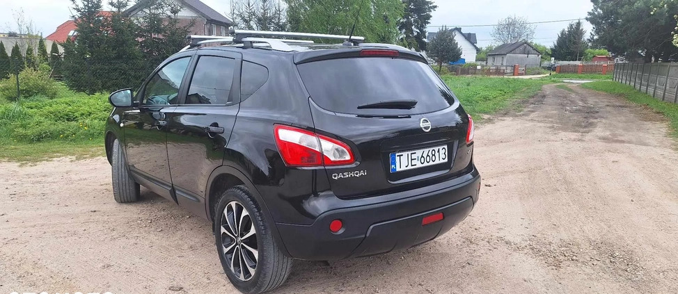 Nissan Qashqai cena 33900 przebieg: 217000, rok produkcji 2011 z Jędrzejów małe 92